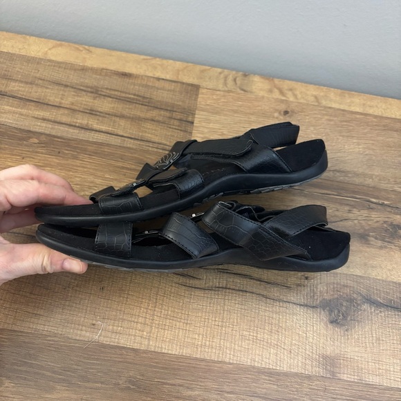 Vionic Amber Adjustable Orthotic Sandals Black Crocodile Women’s - Picture 7 of 7